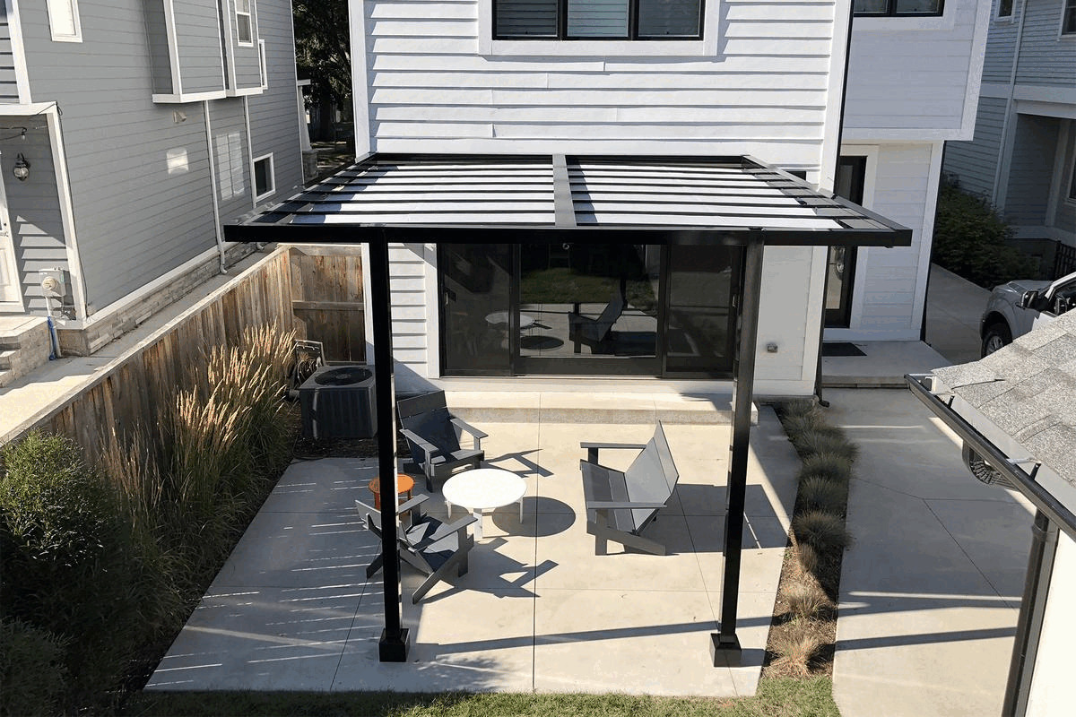 Four Retractable Shade Solutions for Residential Exteriors - 13716